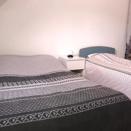 , 1 Lit Double Et 1 Lit Simple Pansiyon