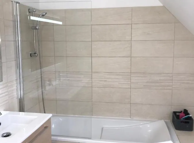 , 1 Lit Double Et 1 Lit Simple *